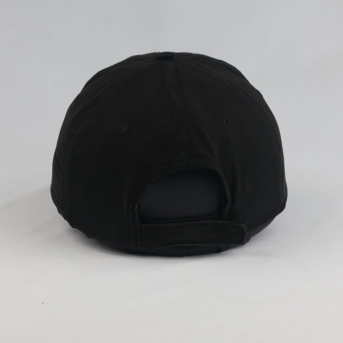 Thrifted MLB New York Yankees Strapback Baseball Cap - Black (56-57cm) | 10620