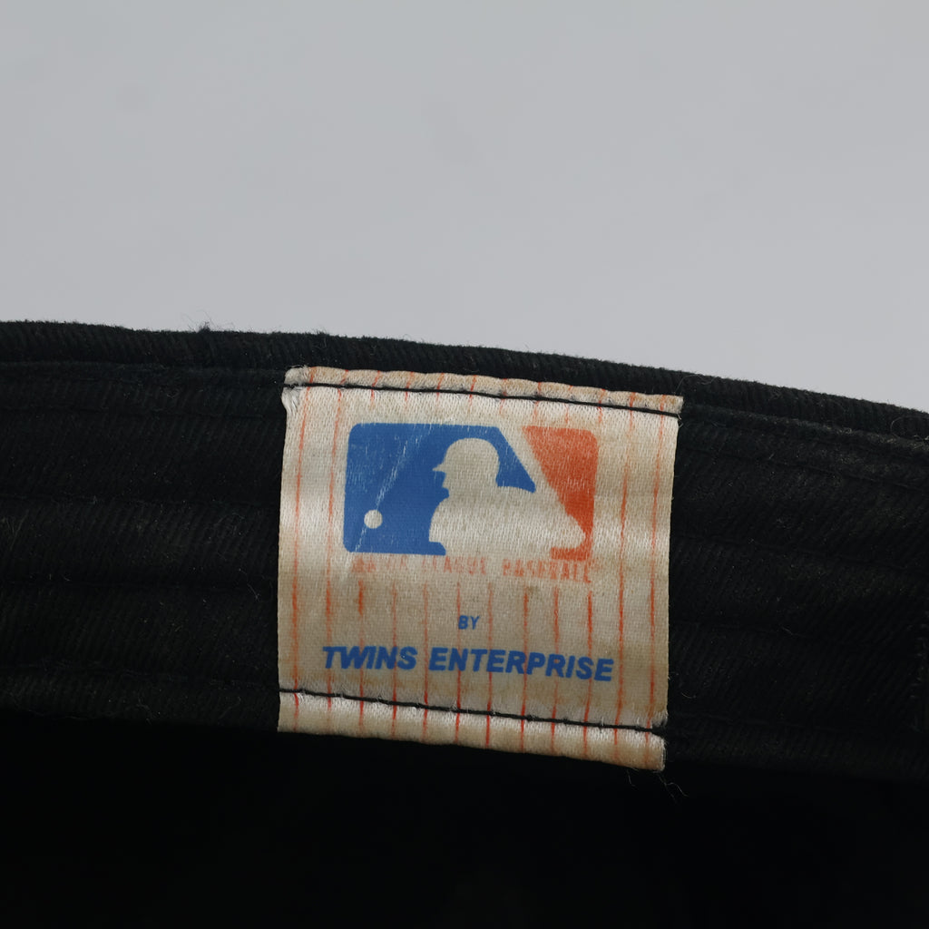 Thrifted MLB New York Yankees Strapback Baseball Cap - Black (56-57cm) | 10620