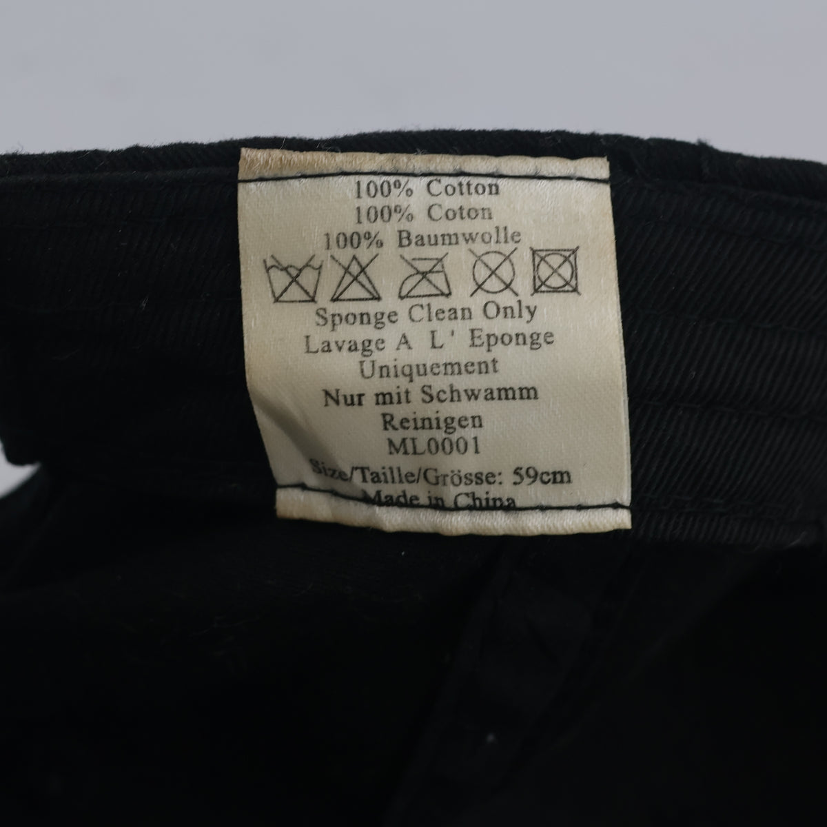 Thrifted MLB New York Yankees Strapback Baseball Cap - Black (56-57cm) | 10620