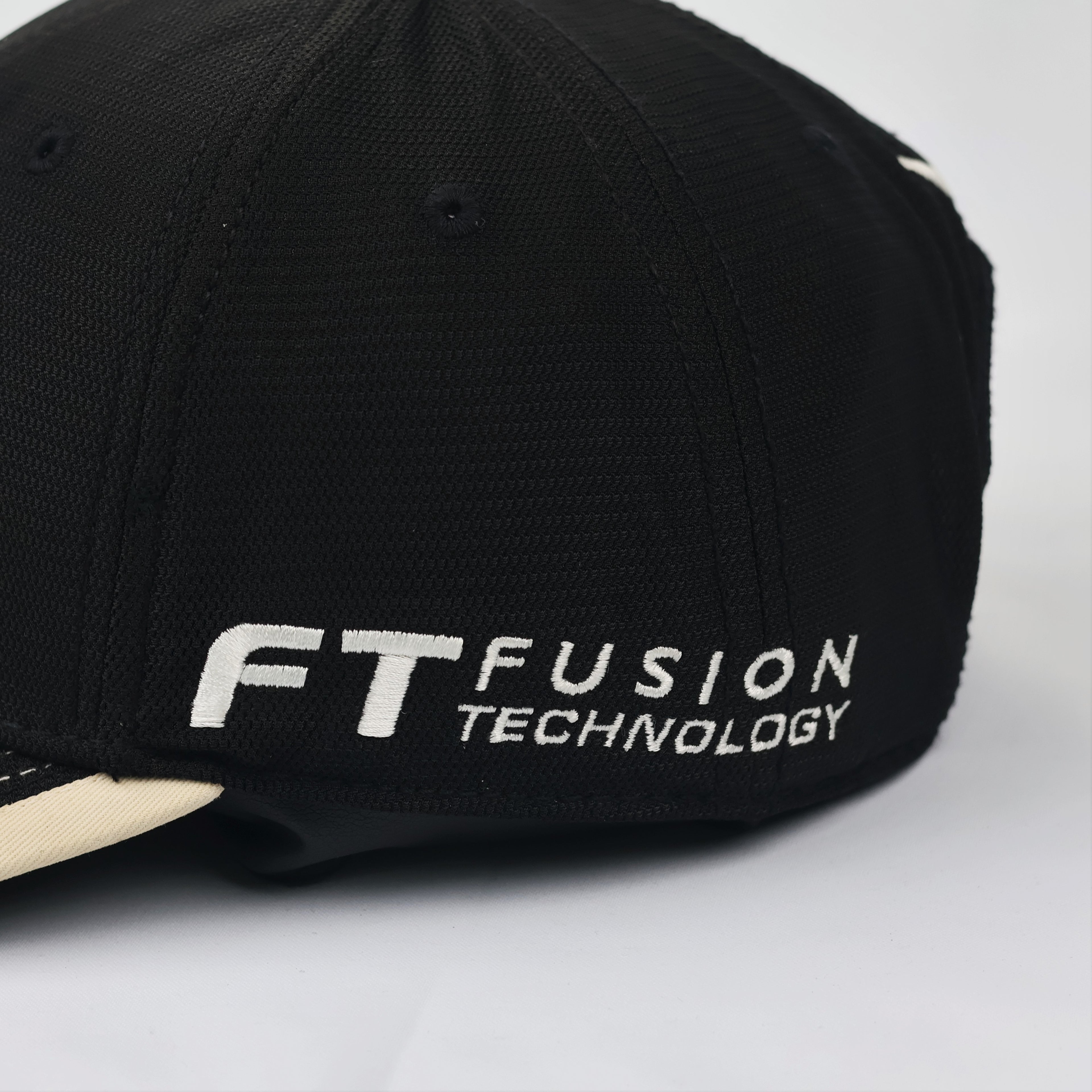 Callaway Golf x New Era FT Fusion Technology Thrifted Cap - Black & Cream