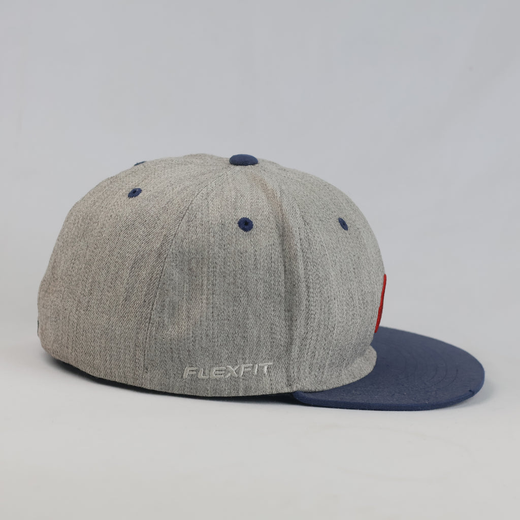 Thrifted Quiksilver Flexfit Flat Brim Cap – Heather Grey & Navy 57–58 cm |10662