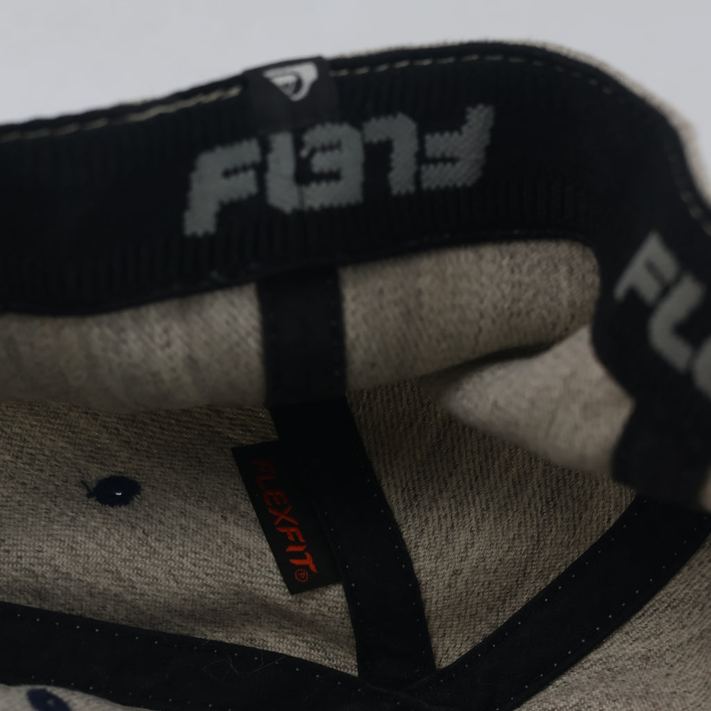 Thrifted Quiksilver Flexfit Flat Brim Cap – Heather Grey & Navy 57–58 cm |10662